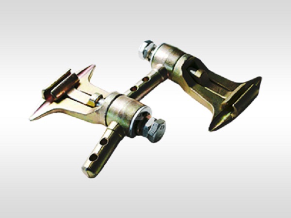 抱索器的結(jié)構(gòu)和特點(diǎn) 抱索器的結(jié)構(gòu)和特點(diǎn)